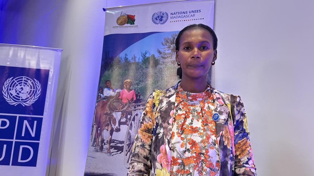 Todisoa Claudia Raïssa, une jeune femme de la région Androy, dans le sud de Madagascar, actuellement à la tête d'une entreprise qu'elle a baptisée Mikajy. 