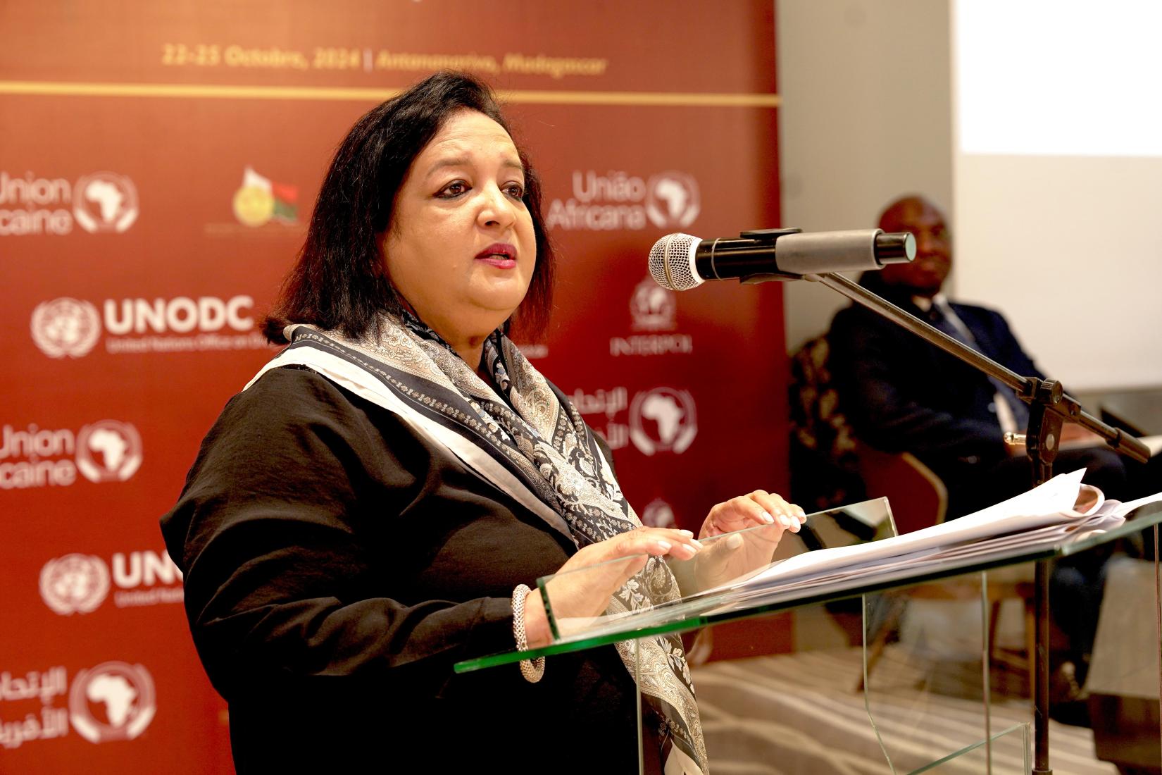 Mme Ashita Mittal, Représentante régionale de l'Office des Nations Unies contre la drogue et le crime (ONUDC) pour l’Afrique de l’Est, lors de son discours à l'ouverture de la cérémonie.