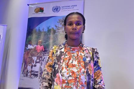 Todisoa Claudia Raïssa, une jeune femme de la région Androy, dans le sud de Madagascar, actuellement à la tête d'une entreprise qu'elle a baptisée Mikajy. 